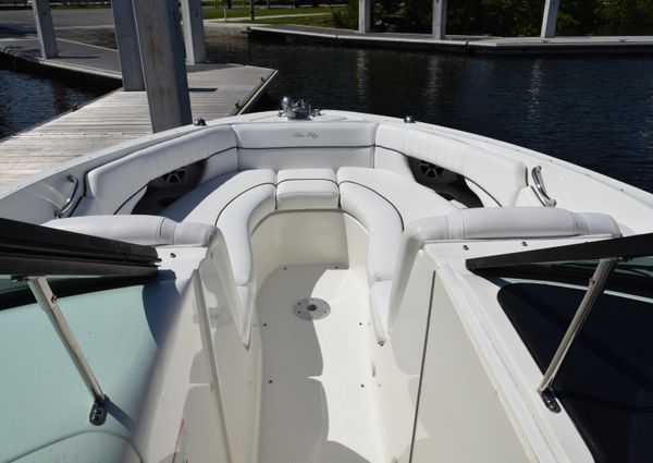 Sea Ray 300 SLX image