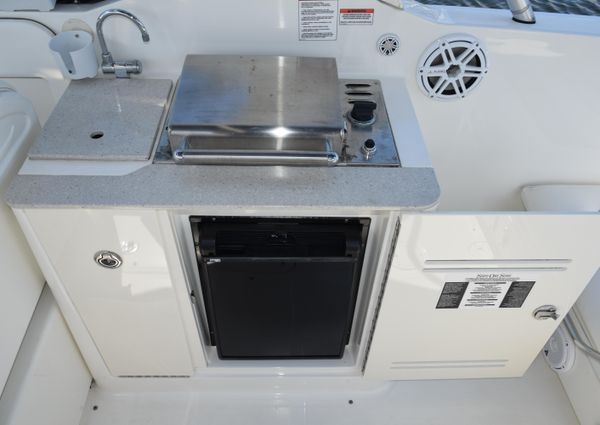 Sea Ray 300 SLX image