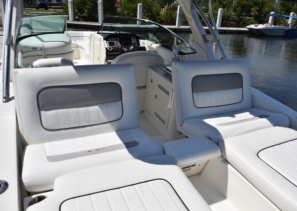 Sea Ray 300 SLX image