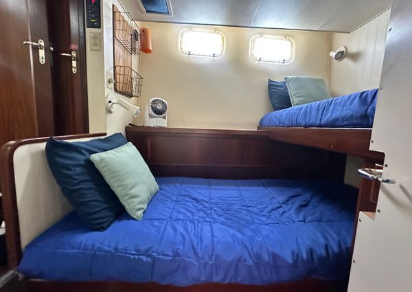 Hatteras Enclosed Bridge Sportfish image