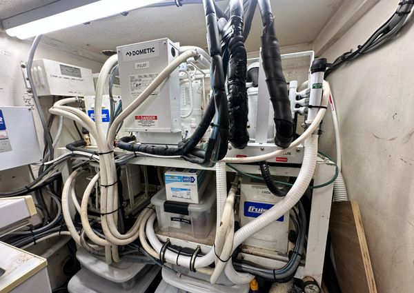 Hatteras Enclosed Bridge Sportfish image