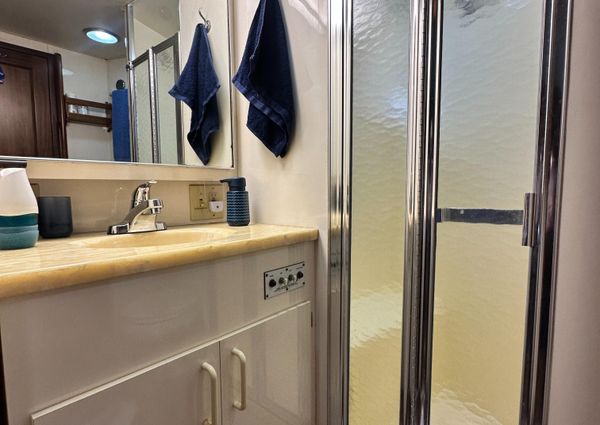 Hatteras Enclosed Bridge Sportfish image