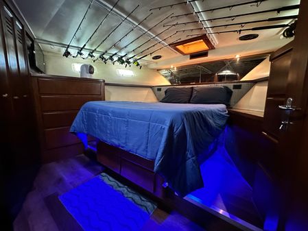 Hatteras Enclosed Bridge Sportfish image