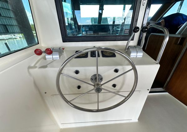 Hatteras Enclosed Bridge Sportfish image