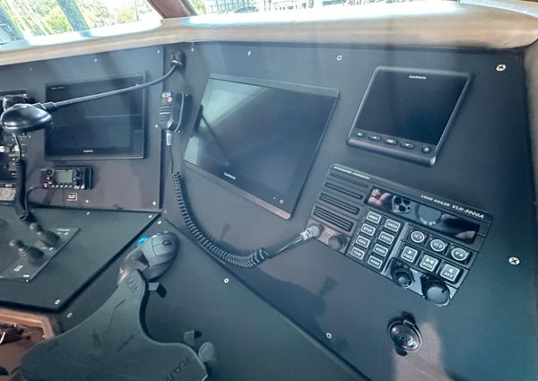 Hatteras Enclosed Bridge Sportfish image