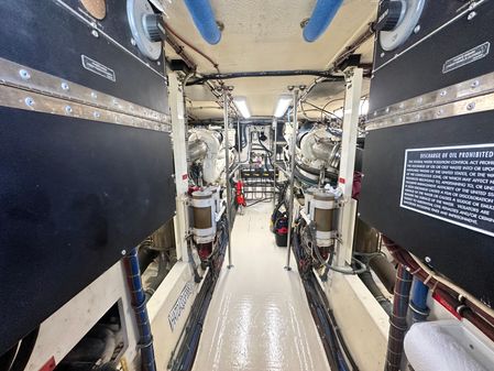 Hatteras Enclosed Bridge Sportfish image