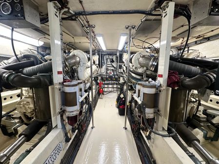 Hatteras Enclosed Bridge Sportfish image