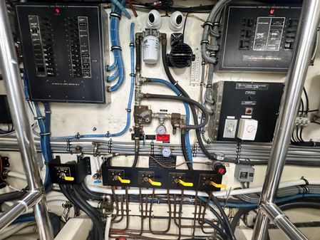 Hatteras Enclosed Bridge Sportfish image