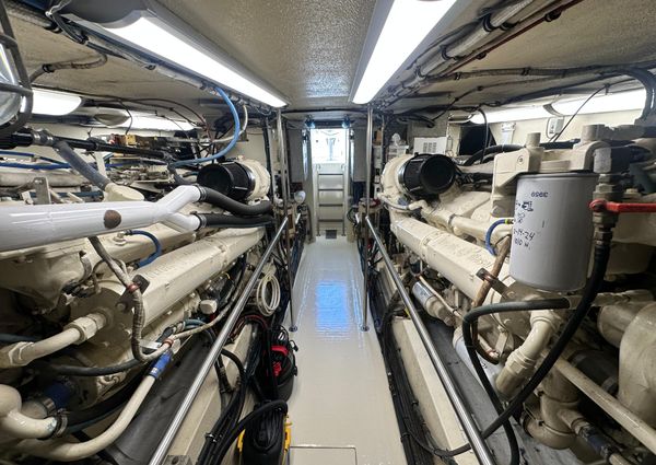 Hatteras Enclosed Bridge Sportfish image