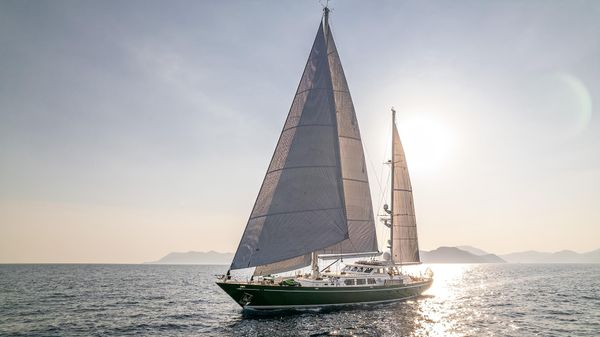 Palmer Johnson Motorsailer
