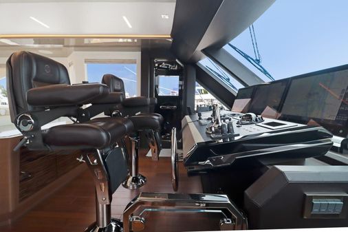 Ocean Alexander 28R image