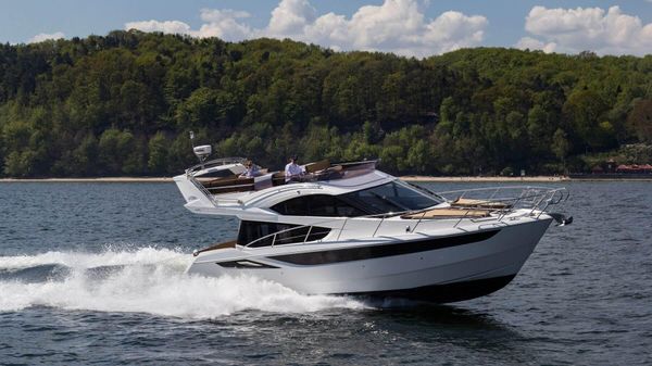 Galeon 420 Fly 
