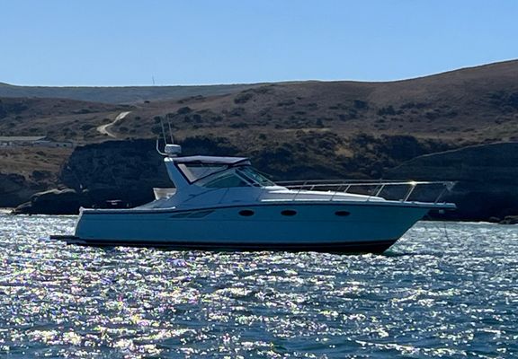 Tiara-yachts 35-OPEN - main image