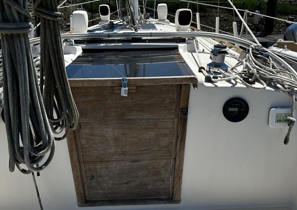 Sabre 32-AFT-CABIN image