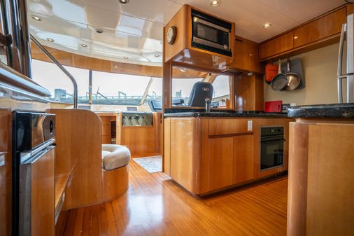 Vitech 68' Vitech Pilothouse image