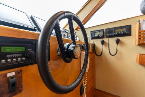 Vitech 68' Vitech Pilothouse image