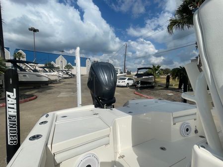 Pathfinder 2500 Hybrid image