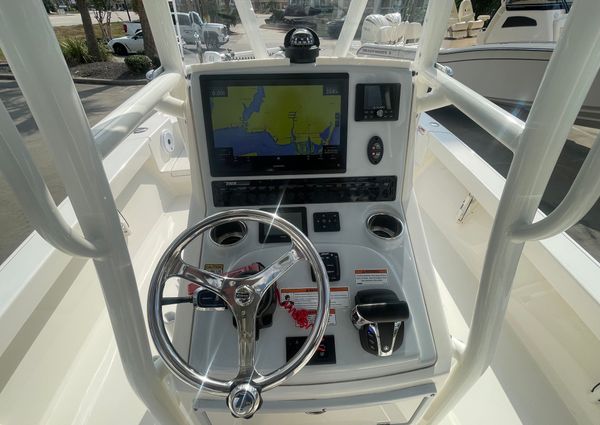 Pathfinder 2500 Hybrid image