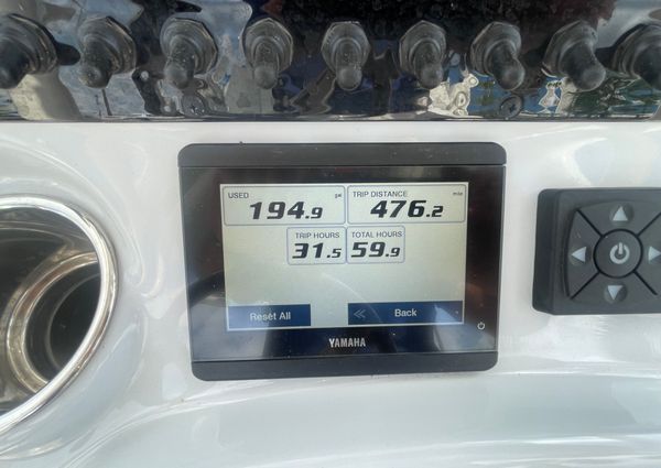 Pathfinder 2500 Hybrid image