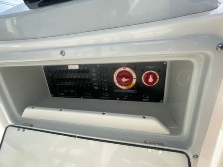 Pathfinder 2500 Hybrid image