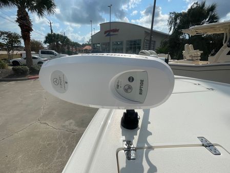 Pathfinder 2500 Hybrid image