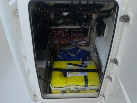 Pathfinder 2500 Hybrid image