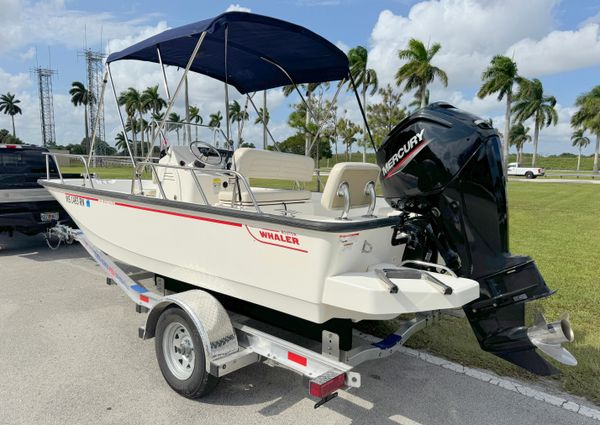 Boston-whaler 170-MONTAUK image