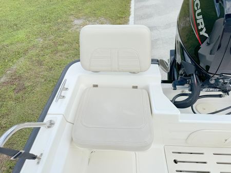 Boston-whaler 170-MONTAUK image