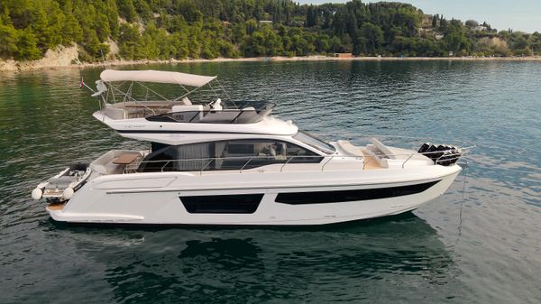 Azimut 53 