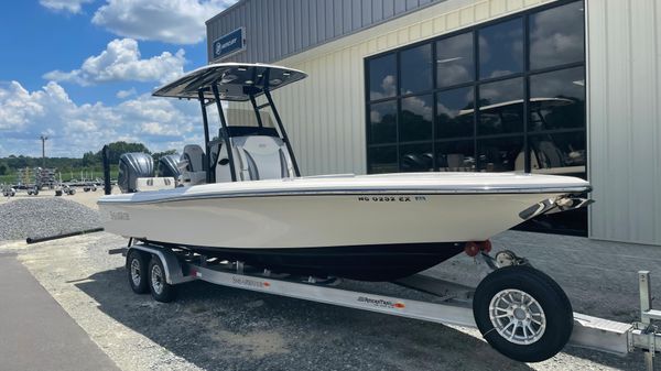 ShearWater 270 Carolina Flare