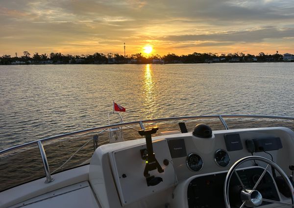 Mainship 34 Trawler image