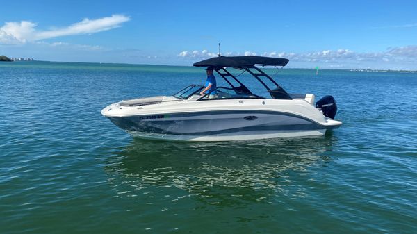 Sea Ray SDX 250