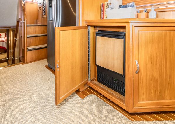 Fleming 55-PILOTHOUSE image