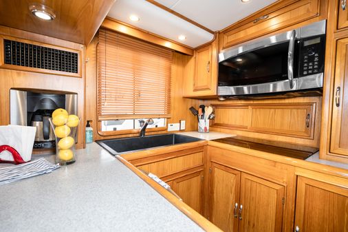 Fleming 55-PILOTHOUSE image