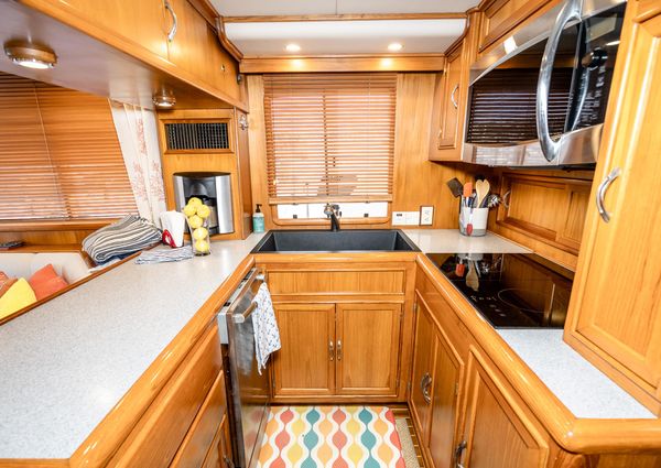 Fleming 55-PILOTHOUSE image