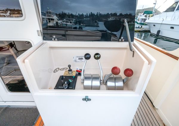 Fleming 55-PILOTHOUSE image