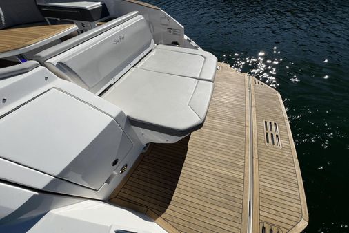 Sea Ray 320 Sundancer image