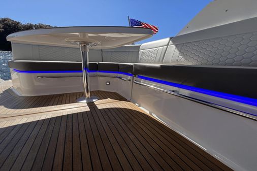 Sea Ray 320 Sundancer image