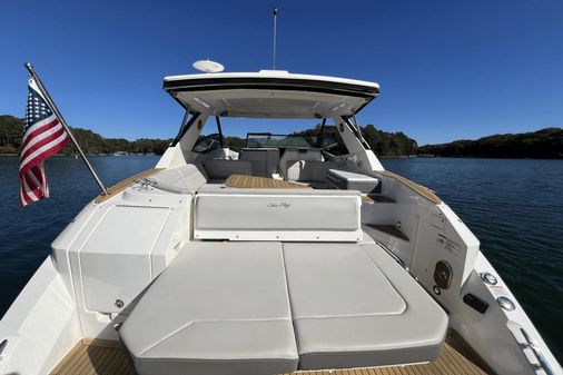 Sea Ray 320 Sundancer image