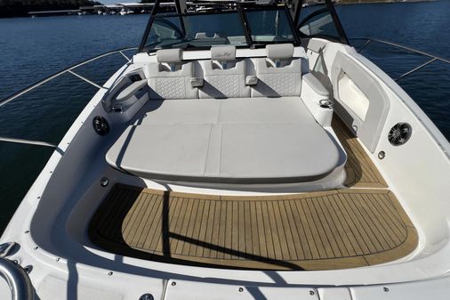 Sea Ray 320 Sundancer image