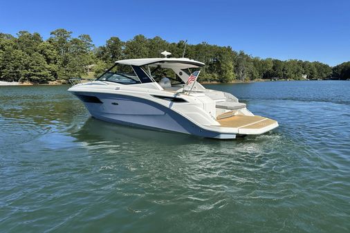 Sea Ray 320 Sundancer image