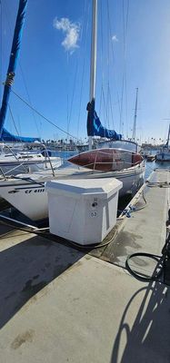 Catalina 30 - main image