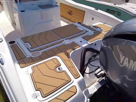 Nauticstar 251-HYBRID image