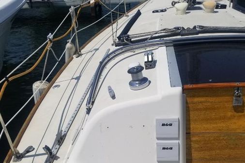 Pearson 31-2 image