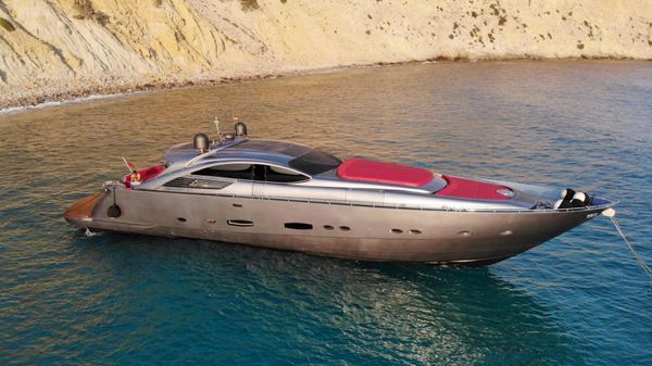Pershing 88