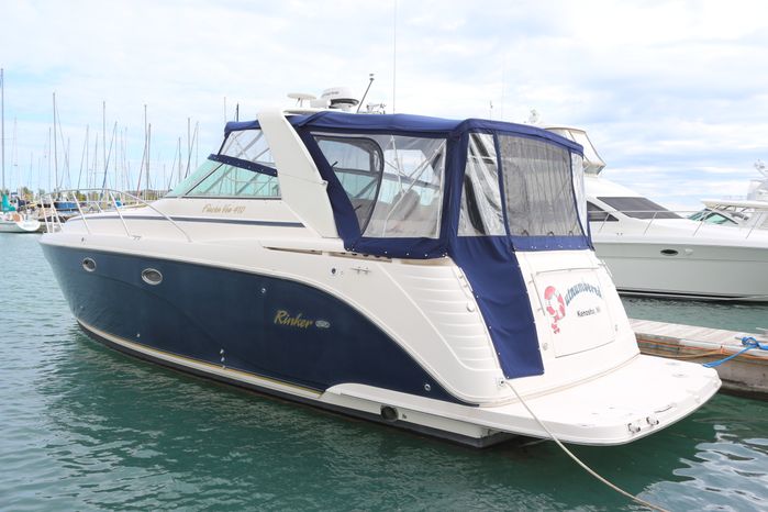 2008 Tiara Yachts 4300 Sovran Kenosha Wisconsin Bay Marine