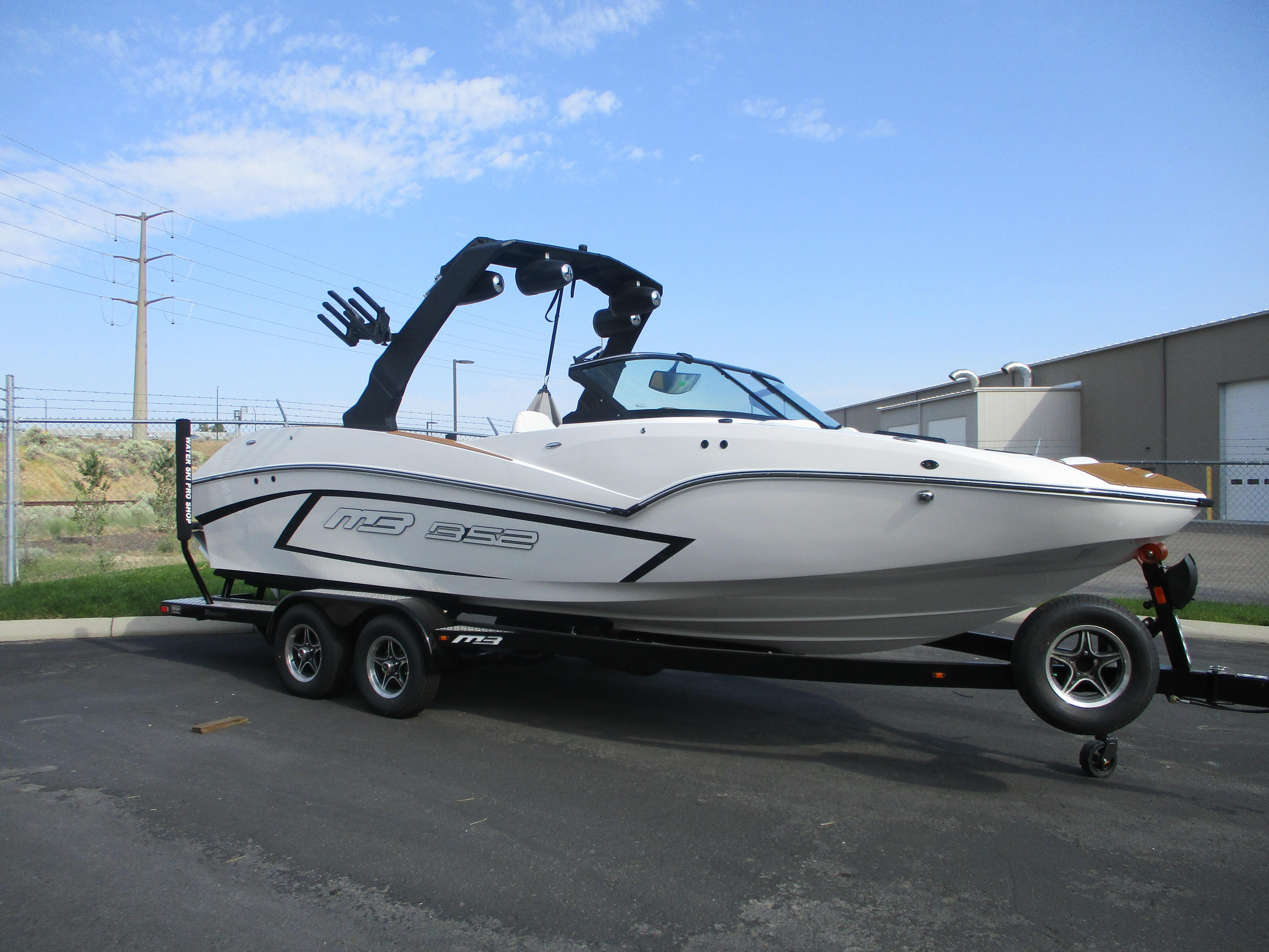 2023 MB B52 23 Alpha Boise, Idaho - The Water Ski Pro Shop