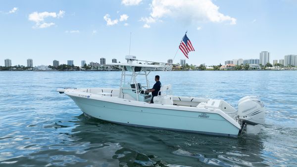 Pursuit 2870 Center Console