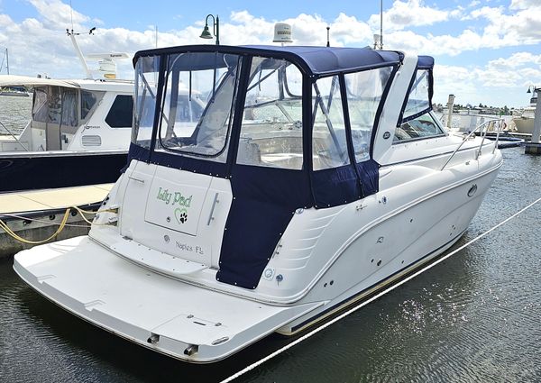 Rinker 320 Express Cruiser image