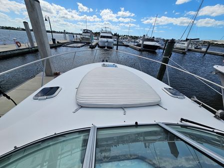 Rinker 320 Express Cruiser image